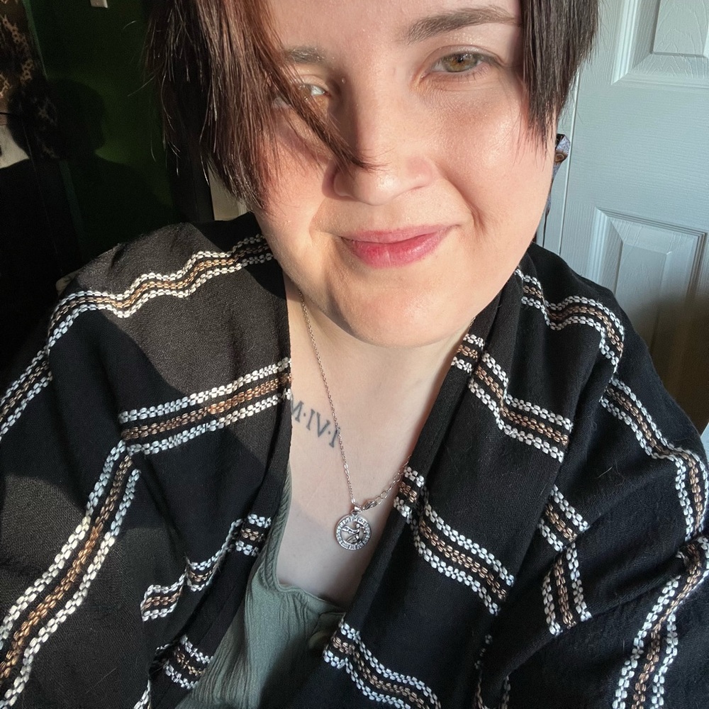 Meet your Posher, Lou